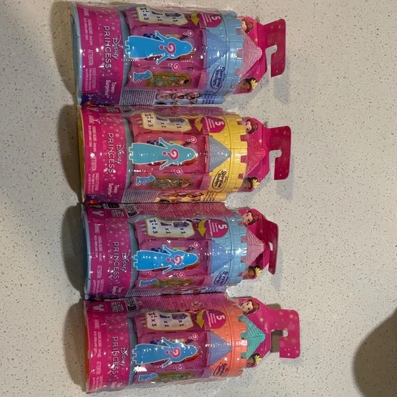 Disney Princess Mystery Castle Pack - Pink, Blue, Yellow Storytime Stackers - Picture 11 of 11